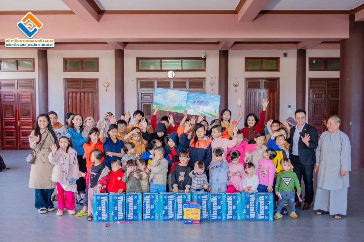 CLB Tiếng Anh Vì Cộng Đồng 2025: Khi Tiếng Anh Kết Nối Những Trái Tim